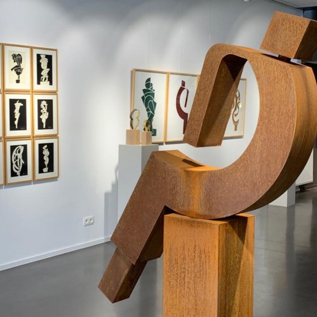 Exposition de sculptures et tableaux David Mann à la galerie ABC&Design à Verviers