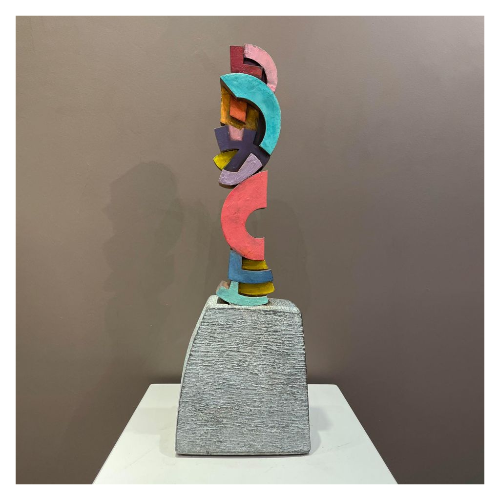 Sculpture David Mann Cantateur et son métronome - prototype - corten coloré sur pierre bleue - verso